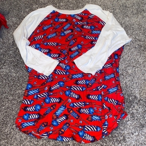 LuLaRoe Red White Blue American 4th of July Firework Shirt Size Large - Picture 1 of 3